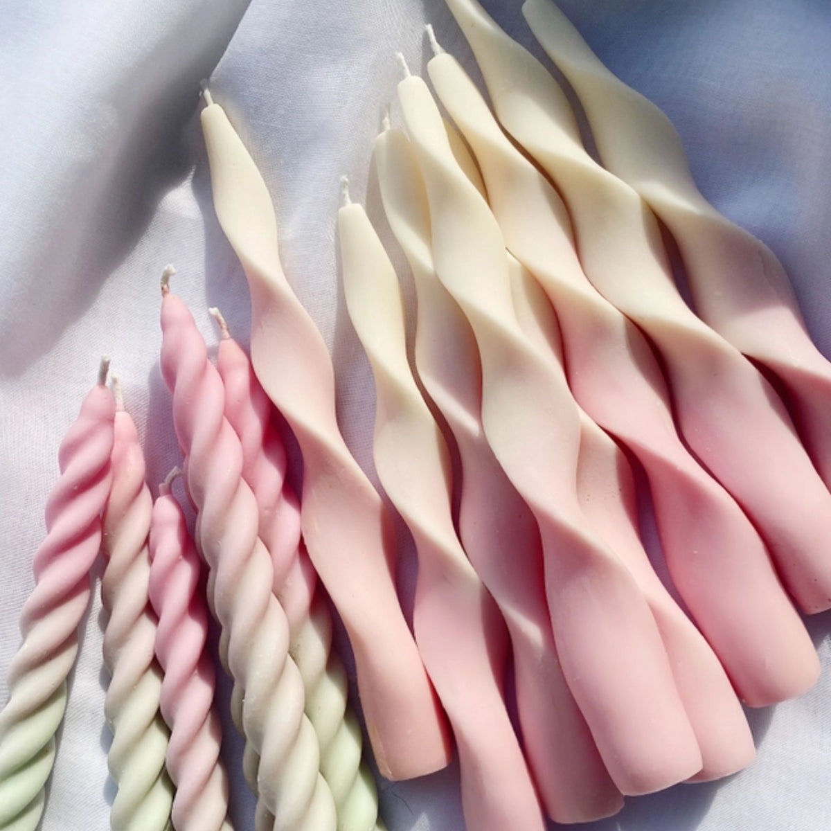 Soie London, Bougie ruban - Strawberry Whip