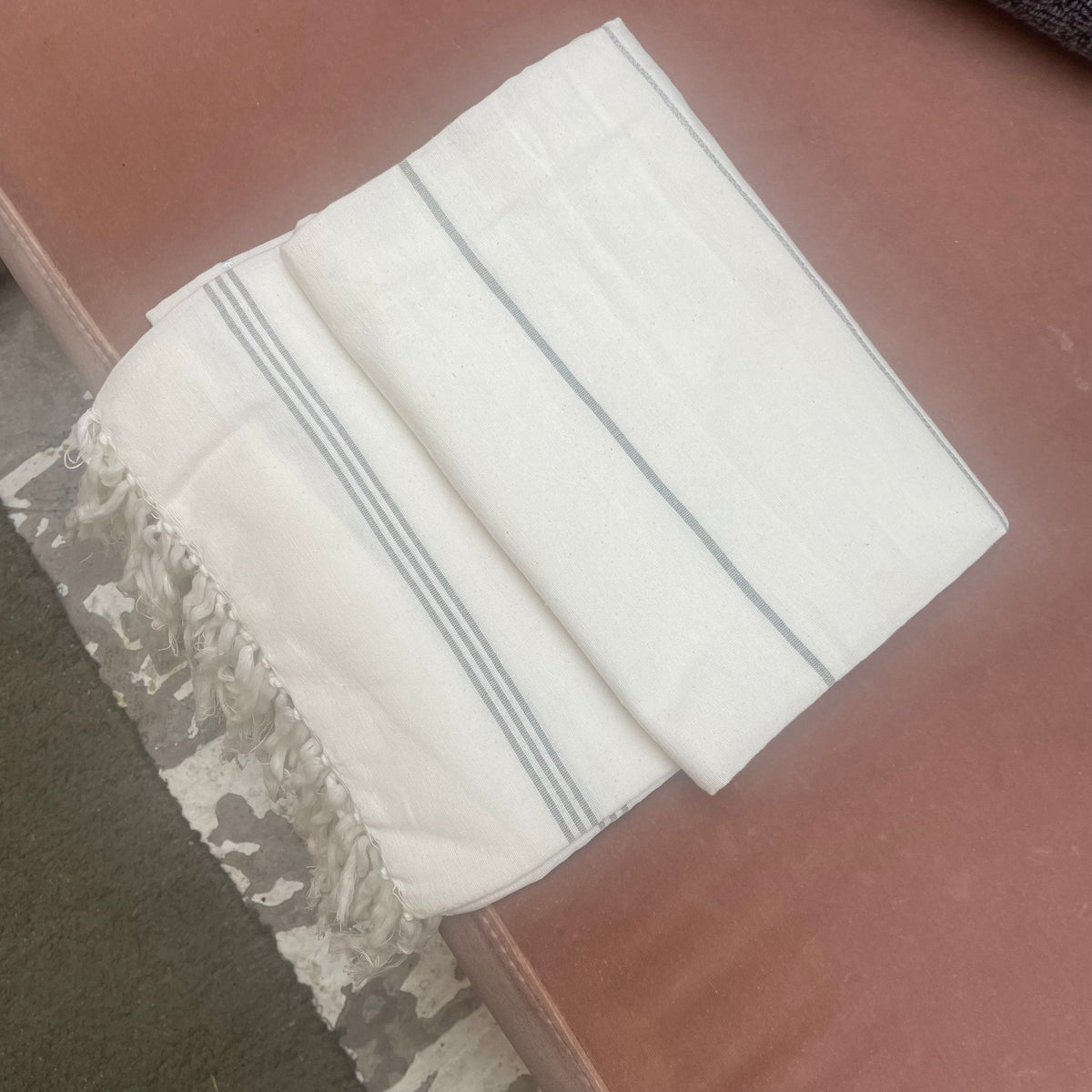 Fouta Madam Stoltz - Blanc rayé - Nad Yut