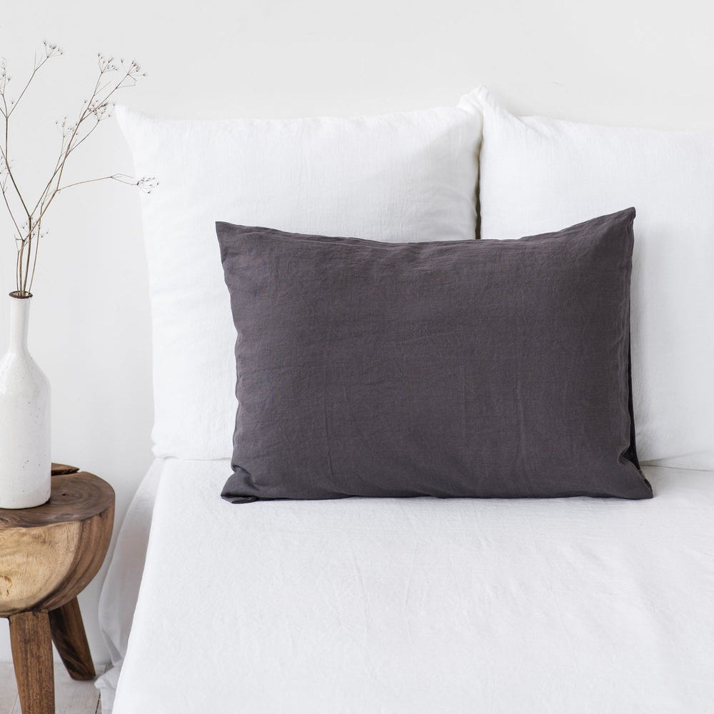 Magic Linen, Taie d'oreiller en lin - Charcoal Gray