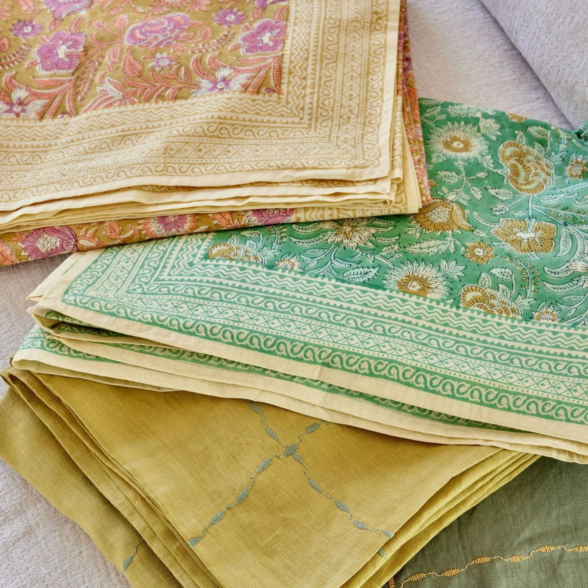 Bonheur du jour, Nappe rectangle 170x250 - Nerhu Green