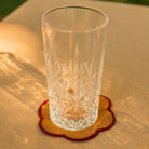 Tomète, Lot de 4 dessous de verre festonnés en lin - Ocre jaune & Tomette
