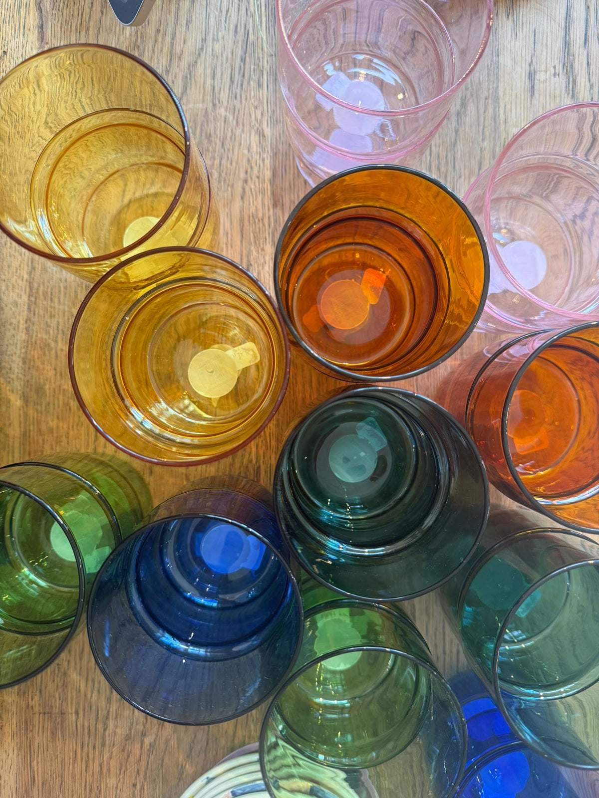 Madam Stoltz, Verre - Ambre